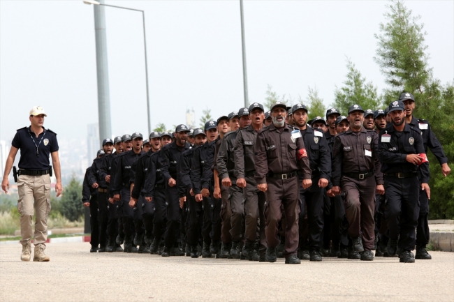 Türkiye'nin eğittiği Afrin polis güçleri göreve hazır